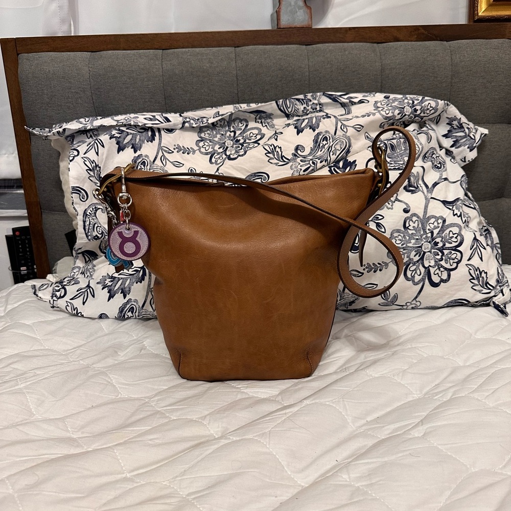 Vintage coach #9118 Legacy Bucket bag
